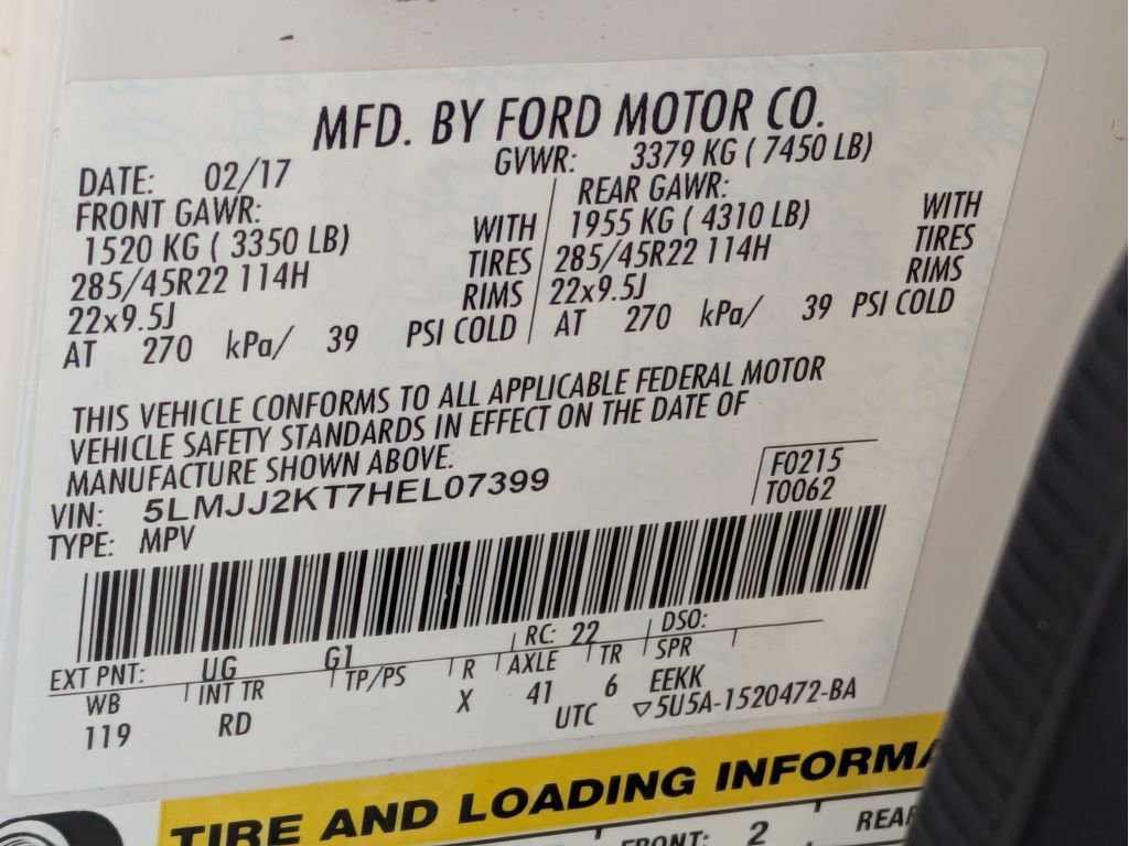 Used 2017 Lincoln Navigator Reserve image 30