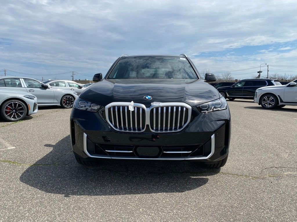New 2026 BMW X5 xDrive40i w/ Premium Package image 2