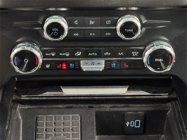 Used 2023 Ford F250 Lariat w/ Sport Appearance Package image 19