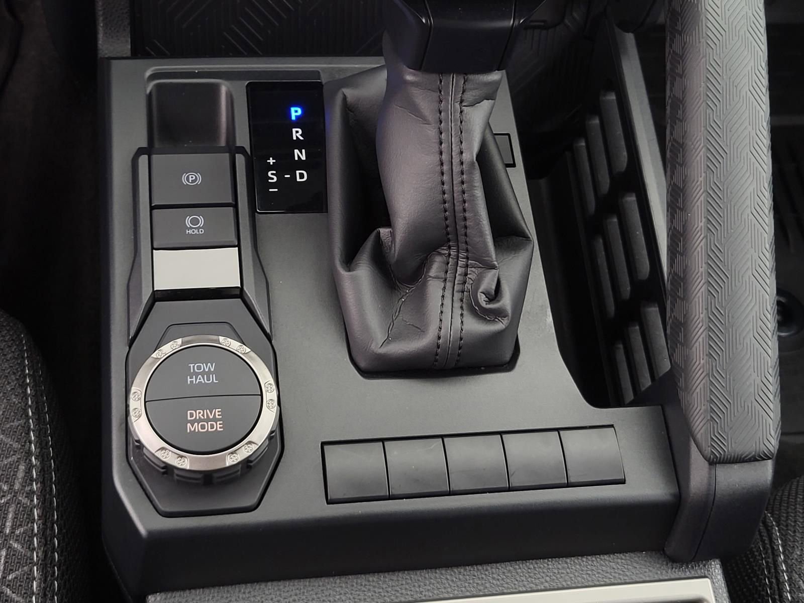Used 2025 Toyota 4Runner SR5 RWD image 25