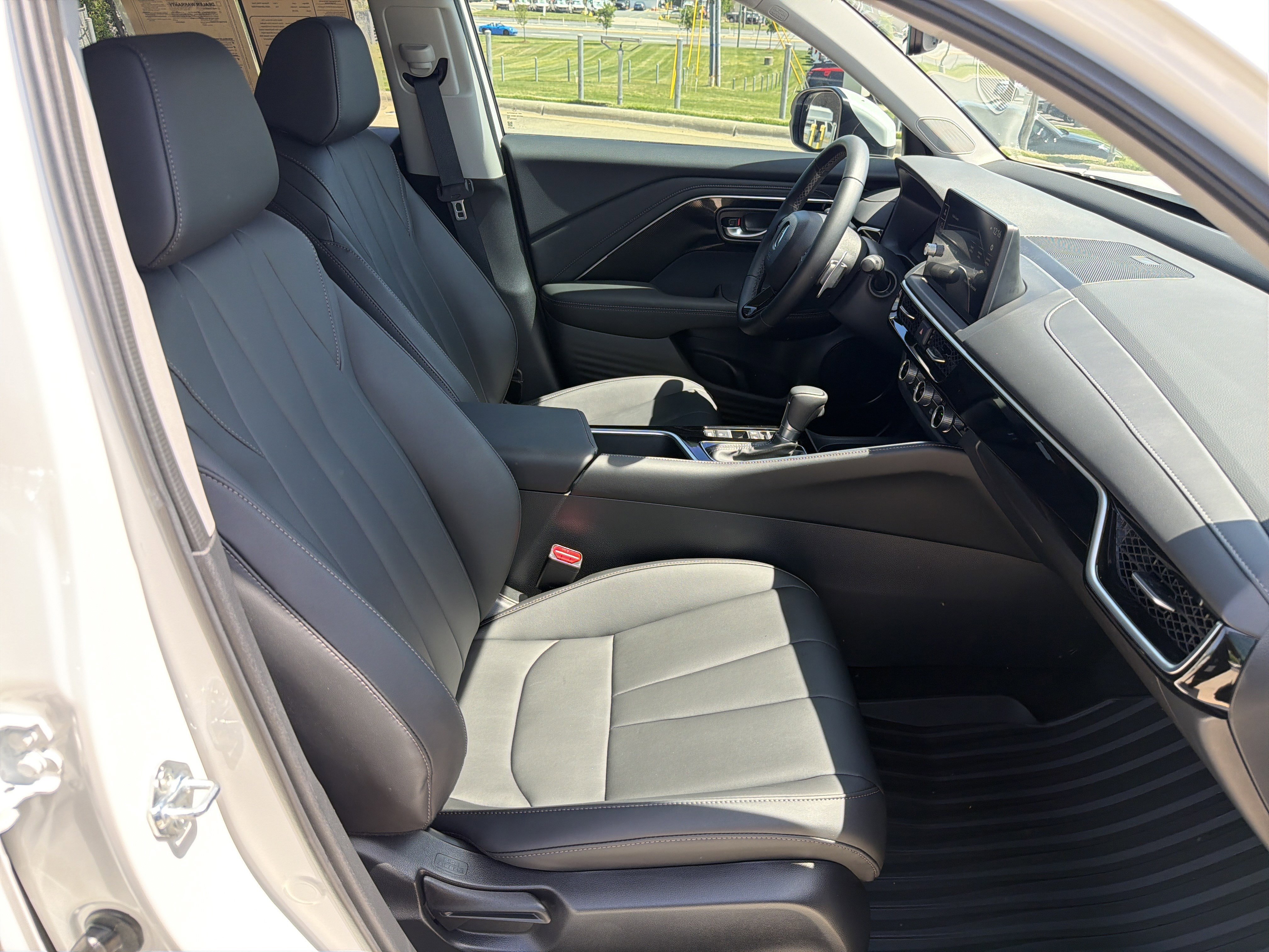 Certified 2025 Acura ADX AWD image 32