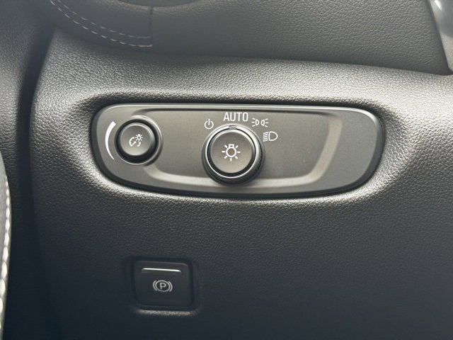 Certified 2024 Chevrolet Blazer RS w/ Driver Confidence II Package image 31