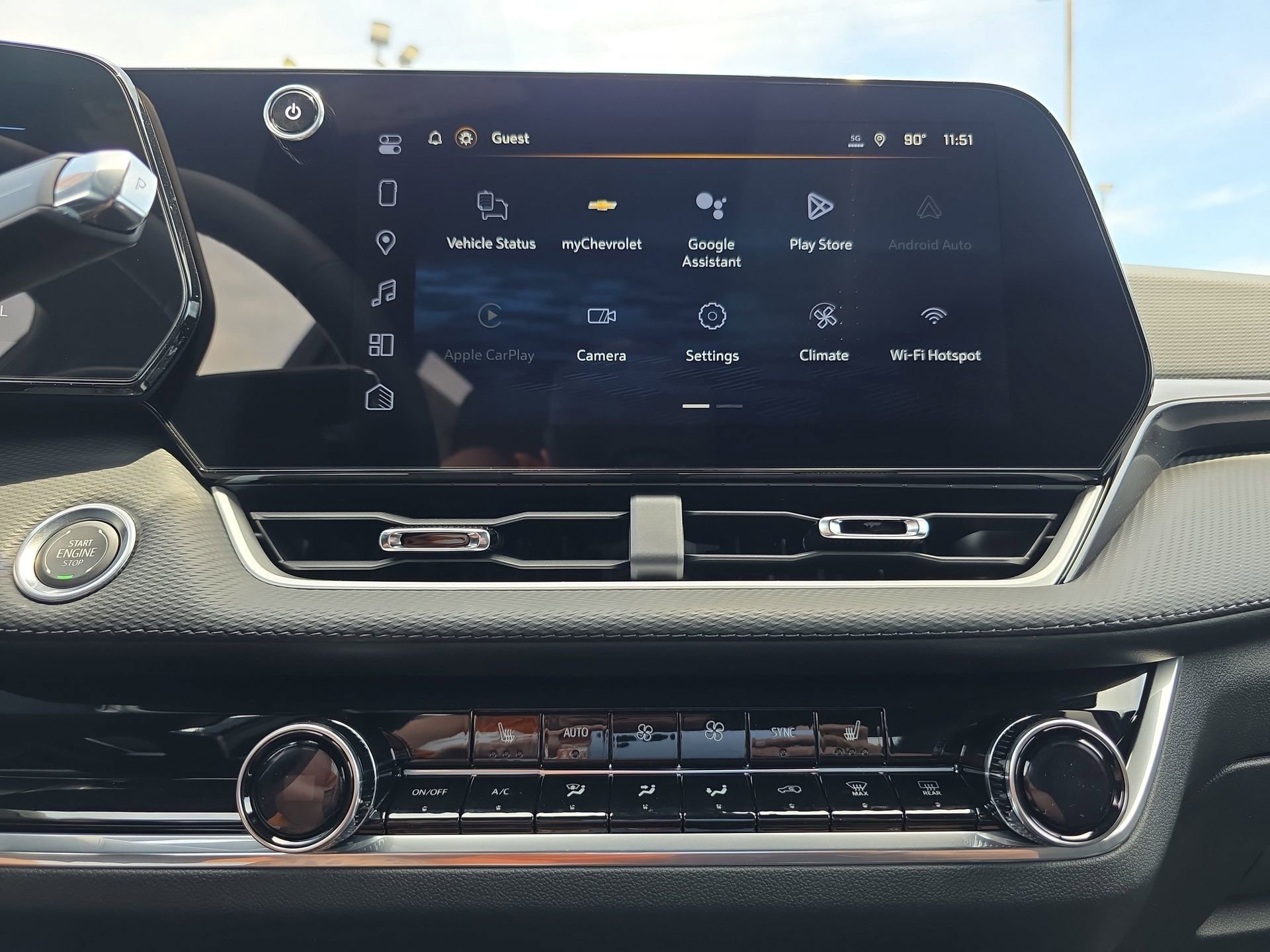 New 2026 Chevrolet Equinox LT w/ Convenience Package II FWD image 21