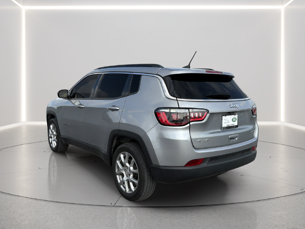Used 2022 Jeep Compass Latitude AWD/4WD image 15