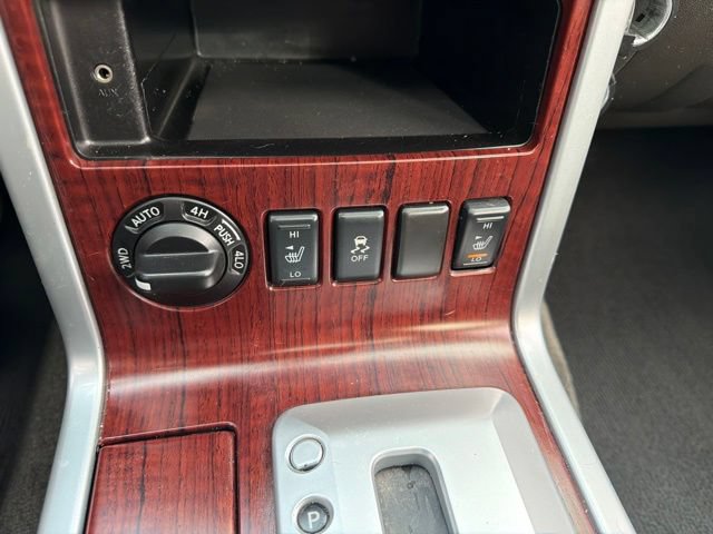 Used 2012 Nissan Pathfinder LE AWD/4WD image 37
