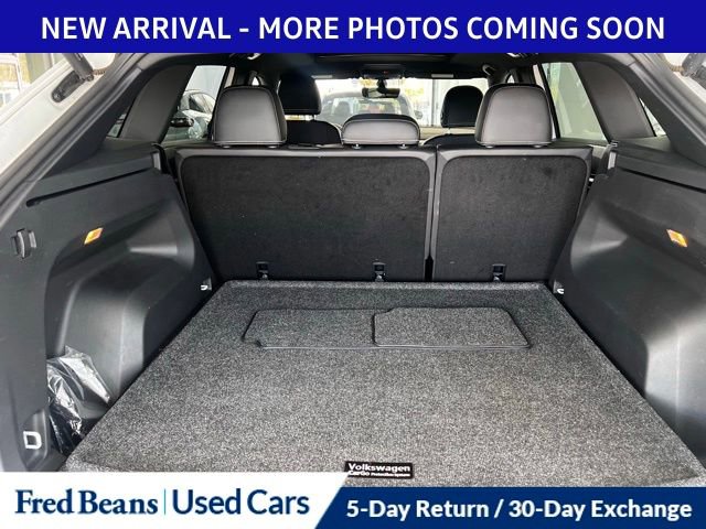 Used 2023 Volkswagen Atlas Cross Sport SE w/ Panoramic Sunroof Package image 8