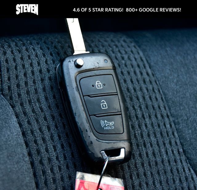 Used 2020 Hyundai Santa Fe SE image 25