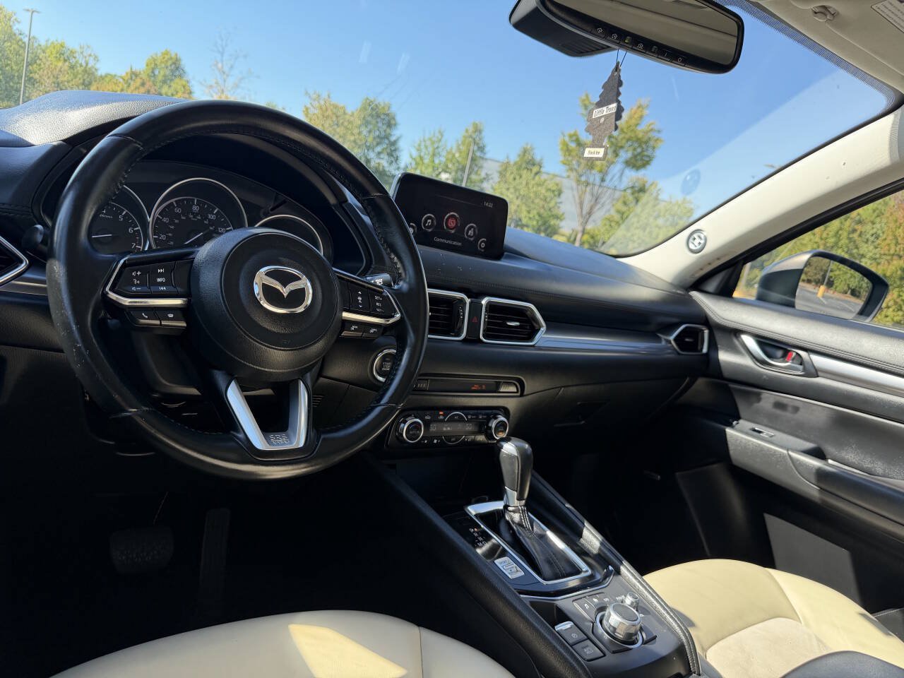 Used 2018 MAZDA CX-5 Touring w/ Preferred Equipment Package AWD/4WD image 22
