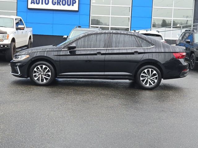 Used 2025 Volkswagen Jetta S image 6