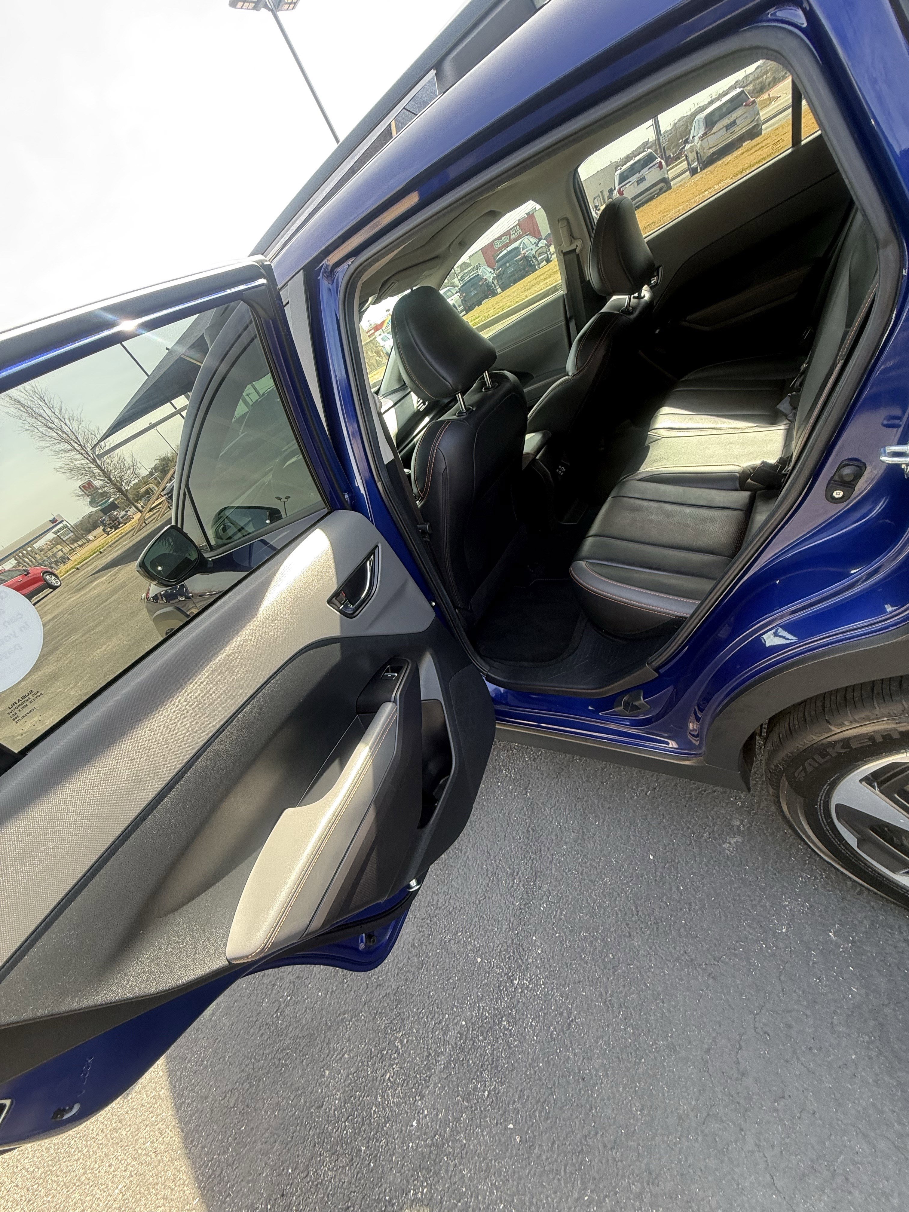 Used 2025 Subaru Crosstrek 2.5i Limited w/ Crosstrek Mirror Package image 11