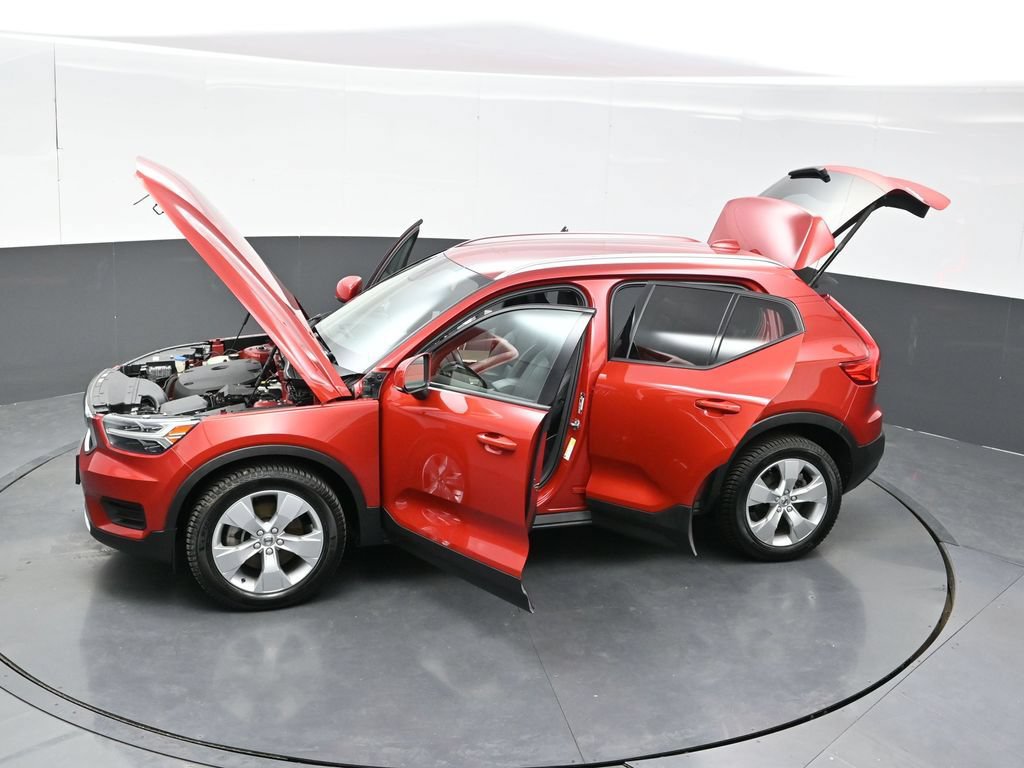 Used 2020 Volvo XC40 T5 Momentum w/ Protection Package Premier AWD/4WD image 40