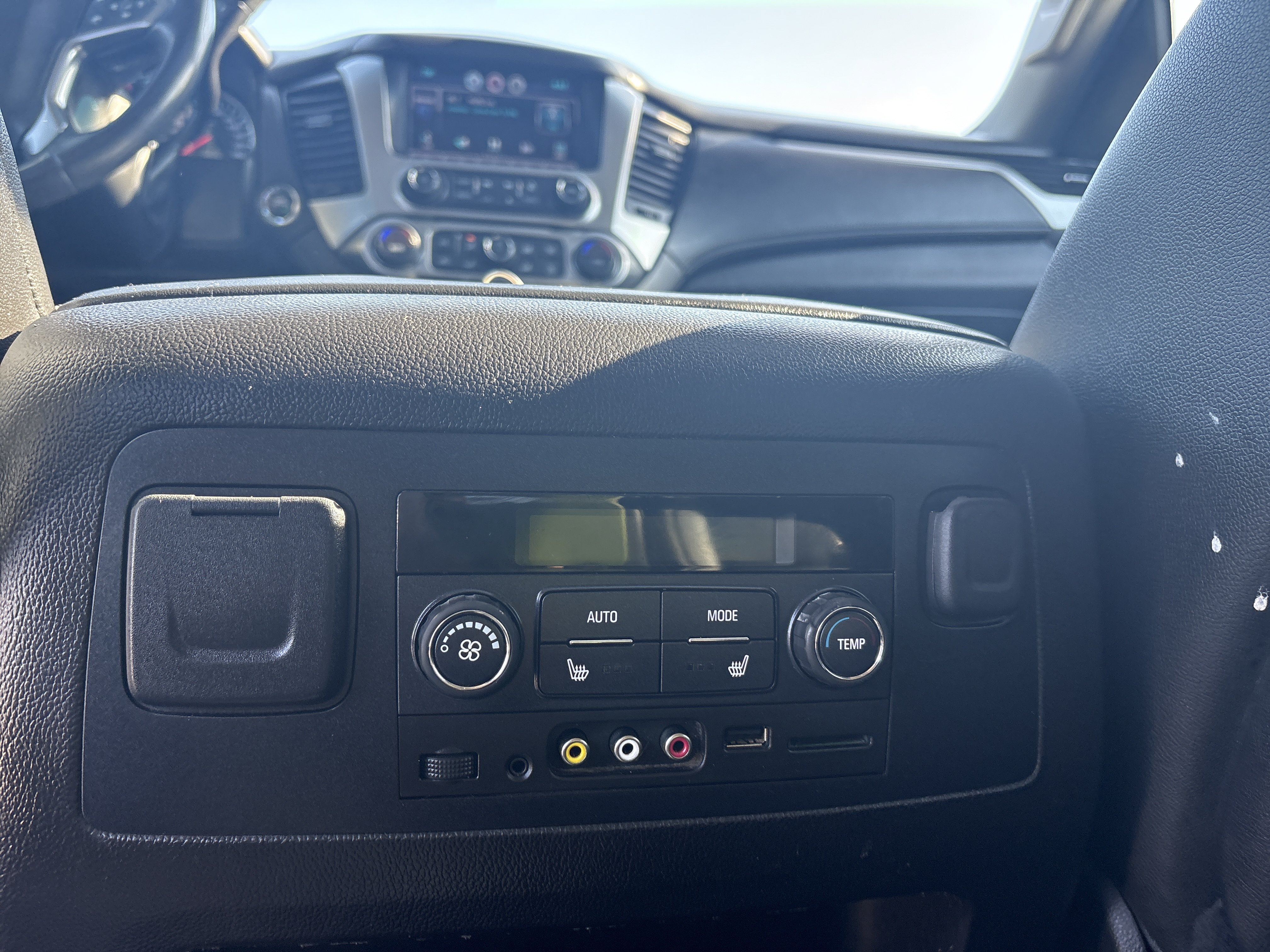 Used 2015 Chevrolet Tahoe LTZ AWD/4WD image 6