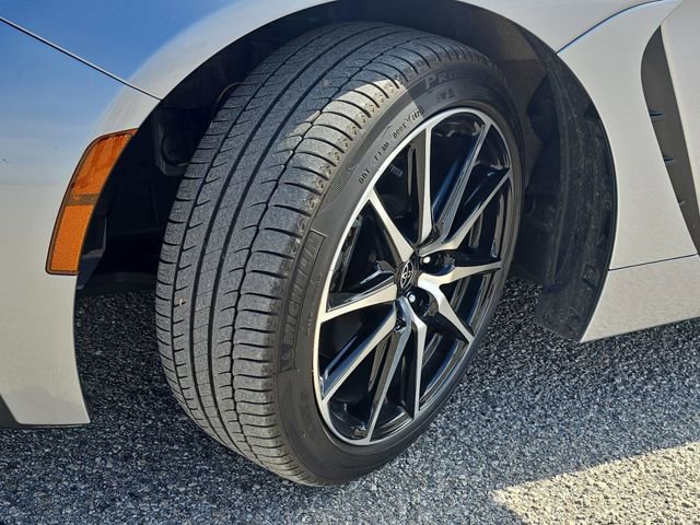 Used 2022 Toyota GR86 w/ ALL Weather Mat Package (TMS) image 31