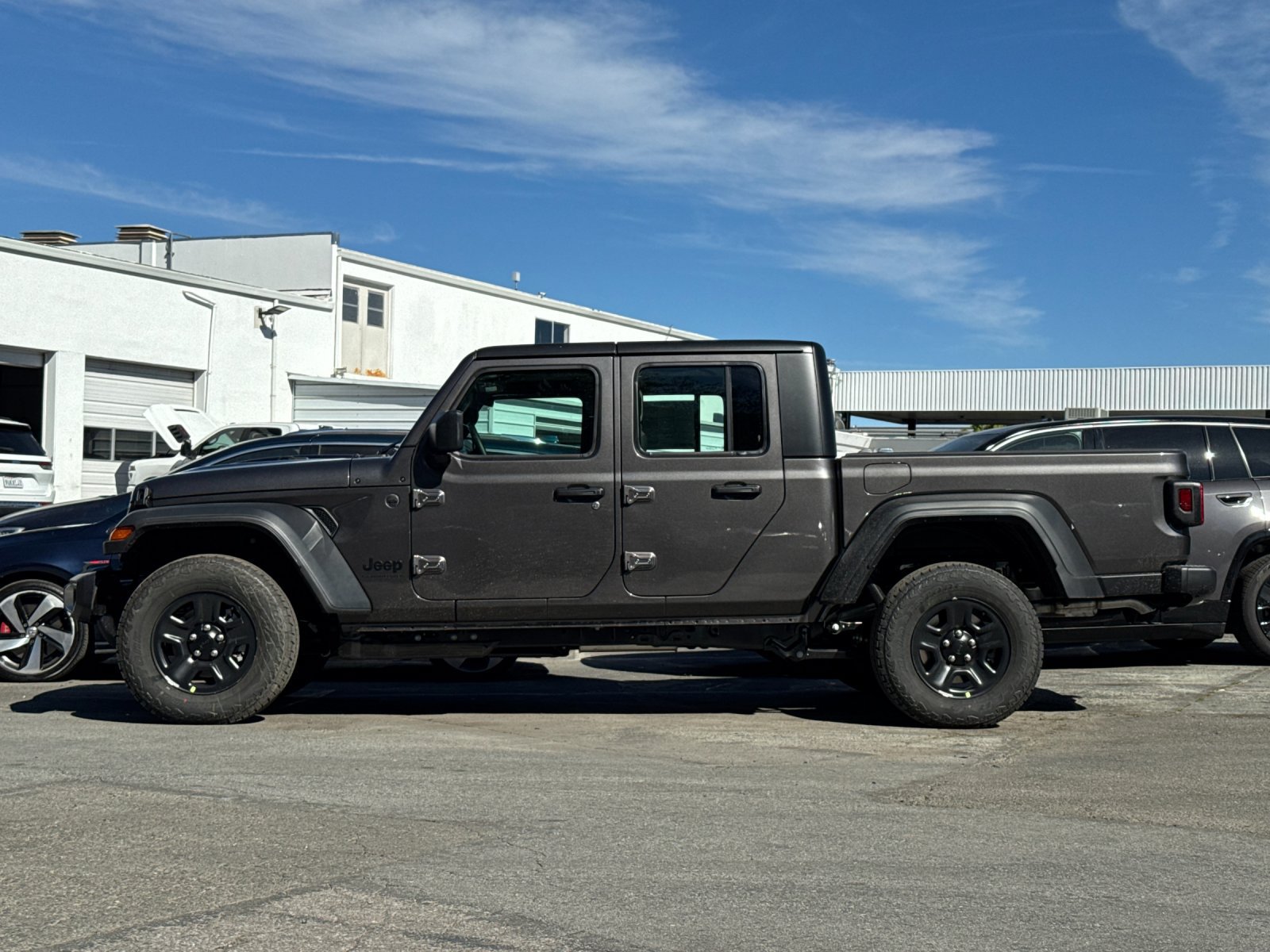 New 2026 Jeep Gladiator Sport AWD/4WD image 7