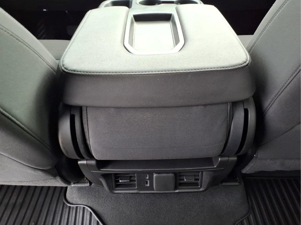 Used 2025 Chevrolet Silverado 1500 LT AWD/4WD image 14