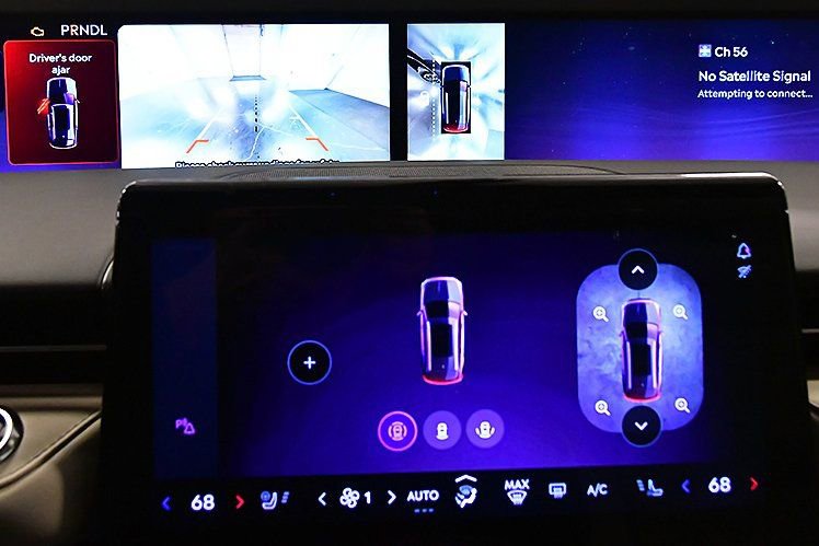 Used 2024 Lincoln Nautilus Reserve image 23