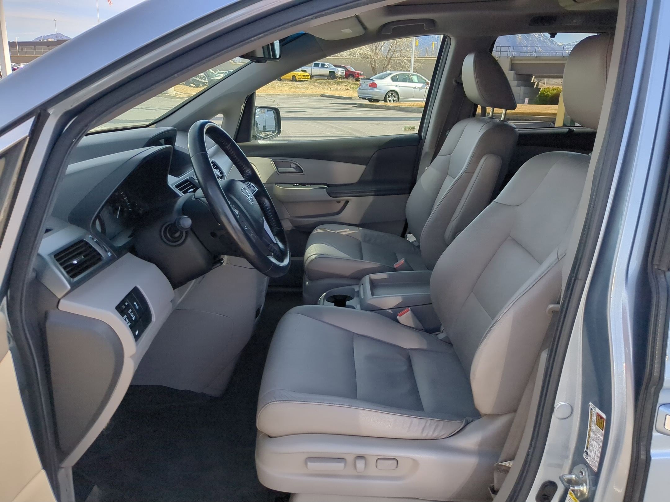 Used 2012 Honda Odyssey EX-L image 24