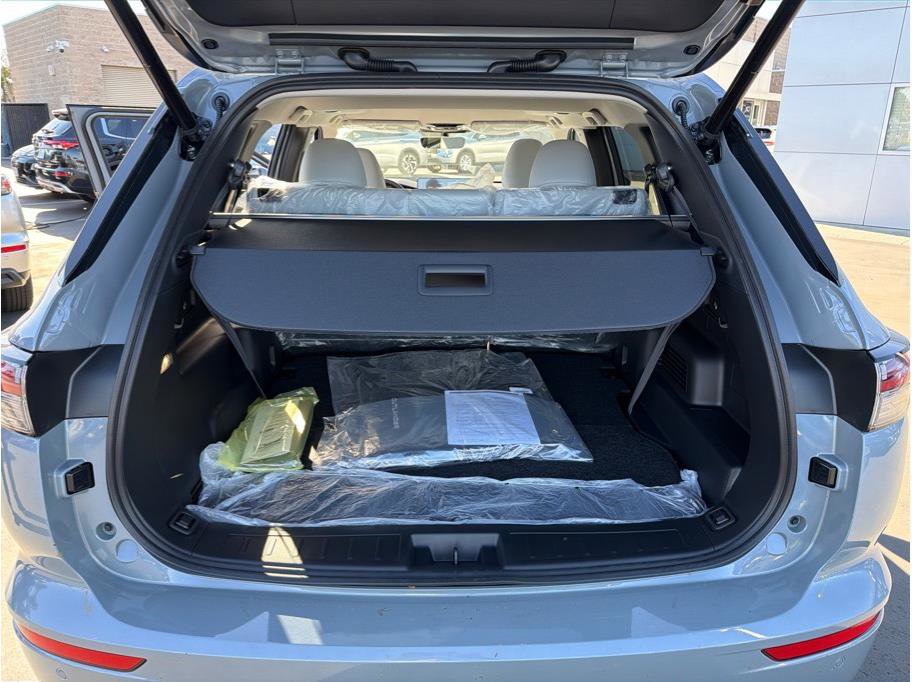 New 2026 Mitsubishi Outlander LE image 21