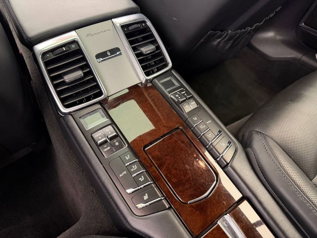 Used 2014 Porsche Panamera AWD/4WD image 15