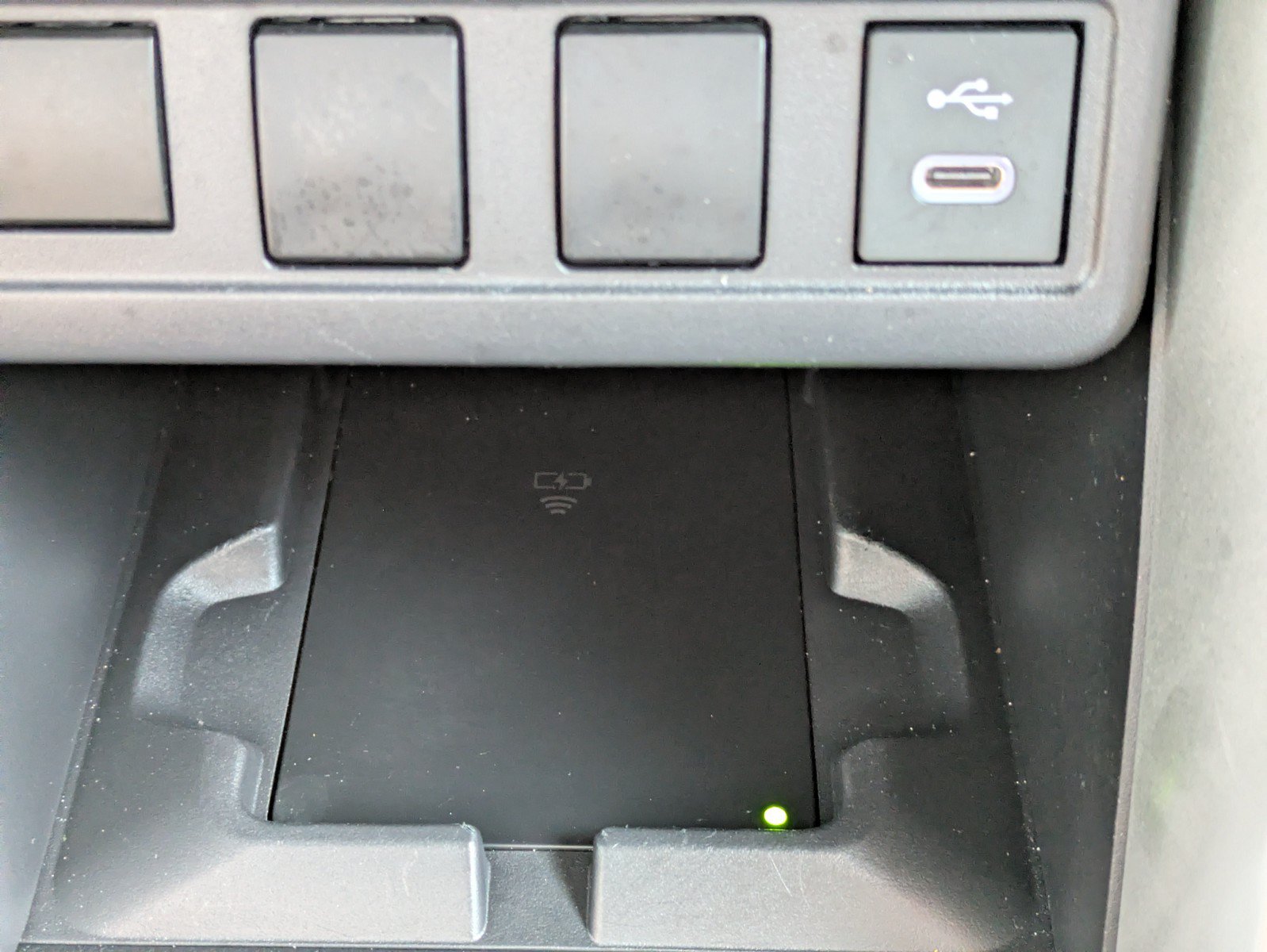 Used 2024 Toyota Corolla Cross AWD Hybrid image 23