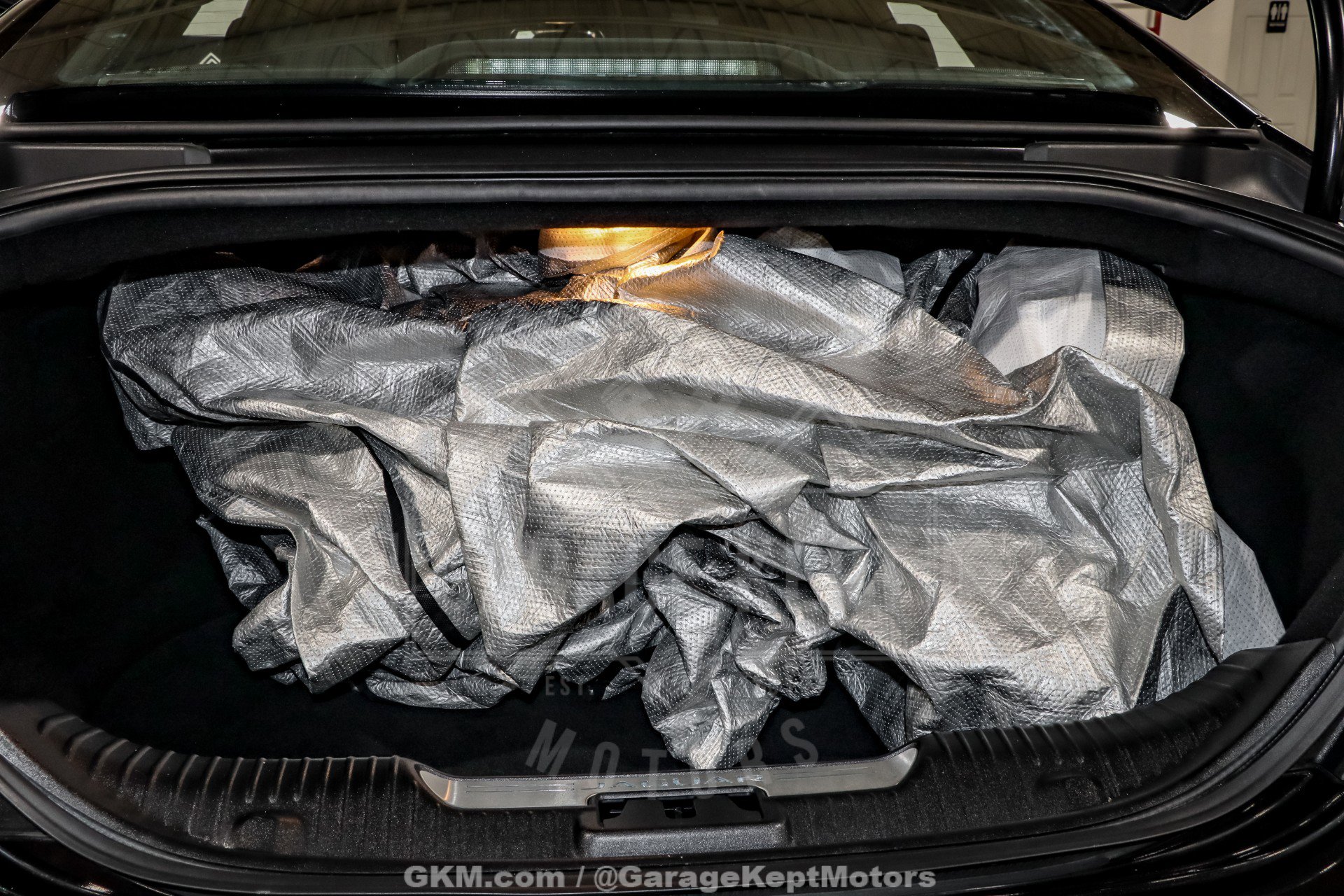 Used 2015 Jaguar XJ R LWB image 95