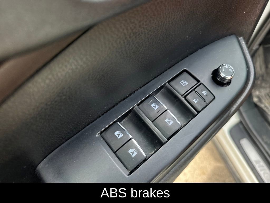 Used 2019 Toyota Highlander Limited image 11