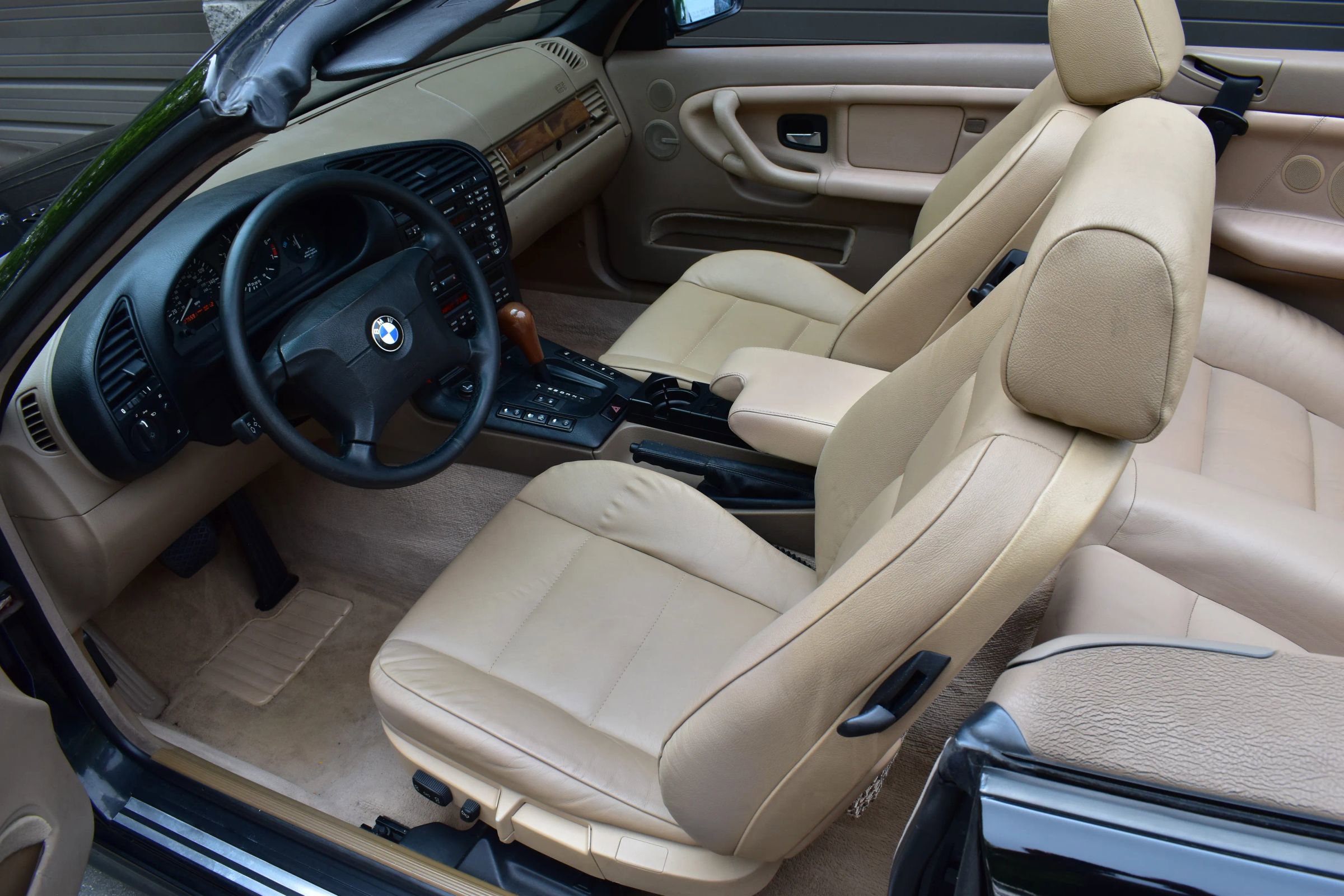 Used 1999 BMW 328i Convertible image 27