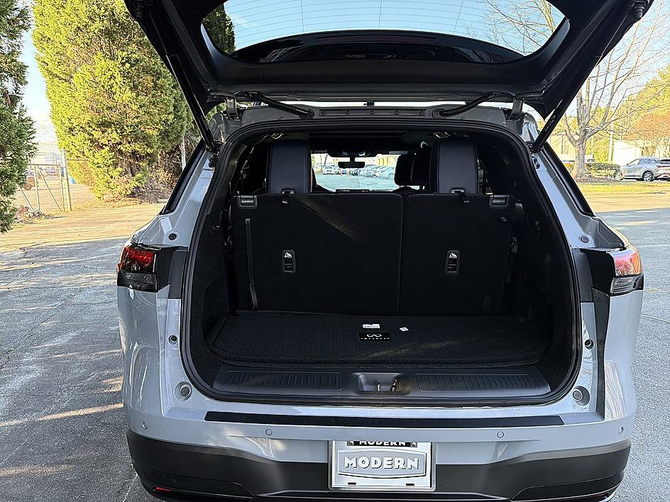 New 2026 INFINITI QX60 Sport image 24