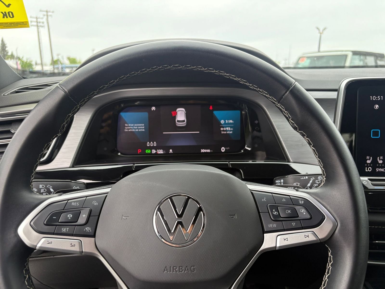 Used 2025 Volkswagen Atlas Cross Sport SE FWD image 31