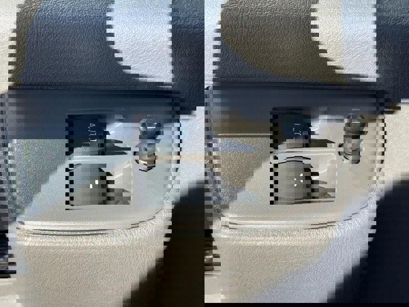 Used 2025 Chevrolet Express 2500 w/ Driver Convenience Package image 19