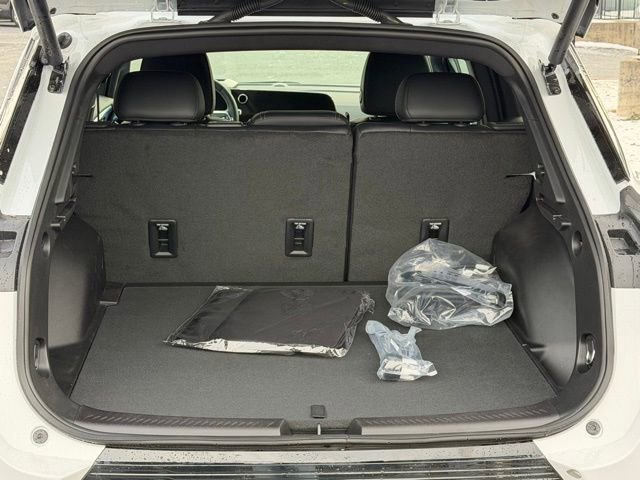 New 2026 Chevrolet Equinox EV LT FWD image 22