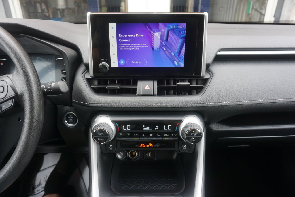 Certified 2025 Toyota RAV4 XLE AWD/4WD image 10