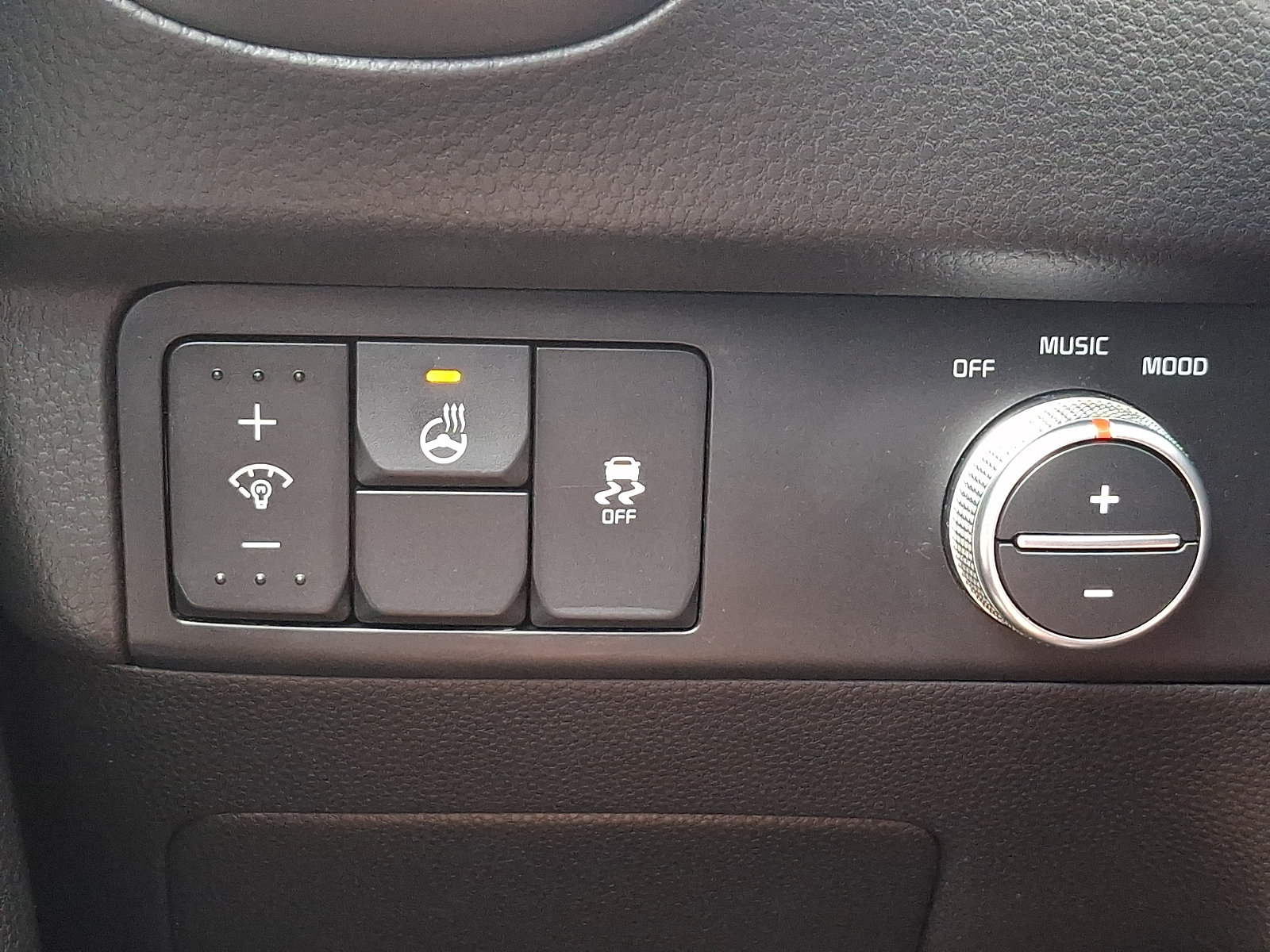 Used 2017 Kia Soul + FWD image 23