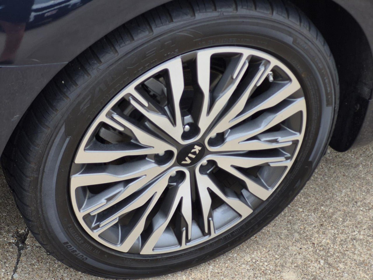 Used 2020 Kia Cadenza Technology FWD image 7