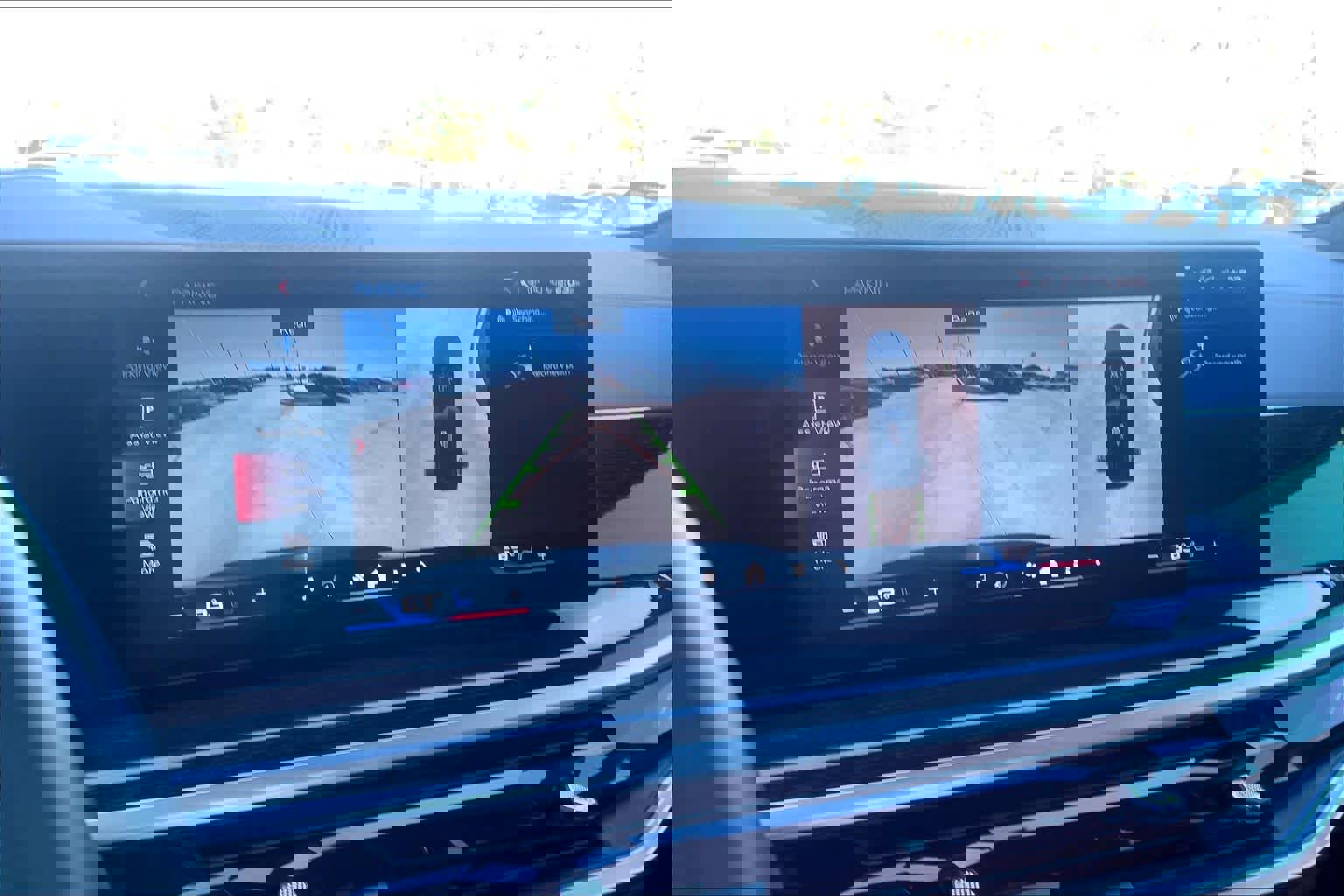 Certified 2025 BMW X5 M60i w/ Executive Package image 24