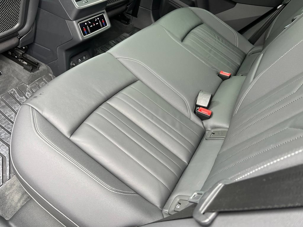 Used 2022 Audi e-tron Premium AWD/4WD image 17