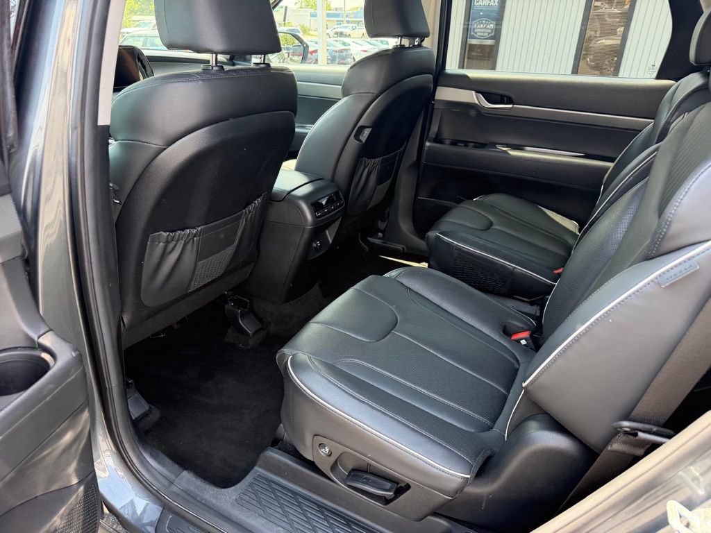 Used 2024 Hyundai Palisade SEL FWD image 19