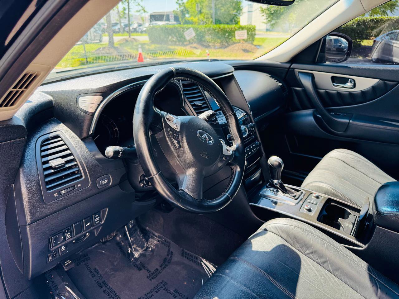 Used 2012 INFINITI FX35 AWD w/ Premium Pkg image 34