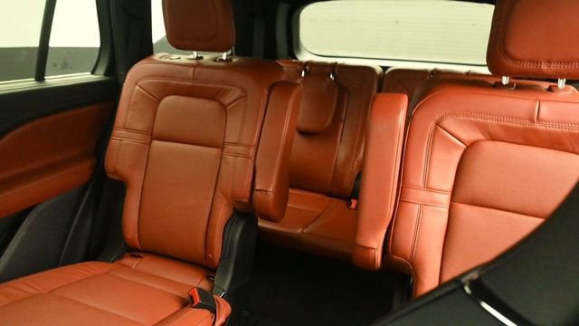 Used 2025 Lincoln Aviator Reserve w/ Equipment Group 201A AWD/4WD image 25