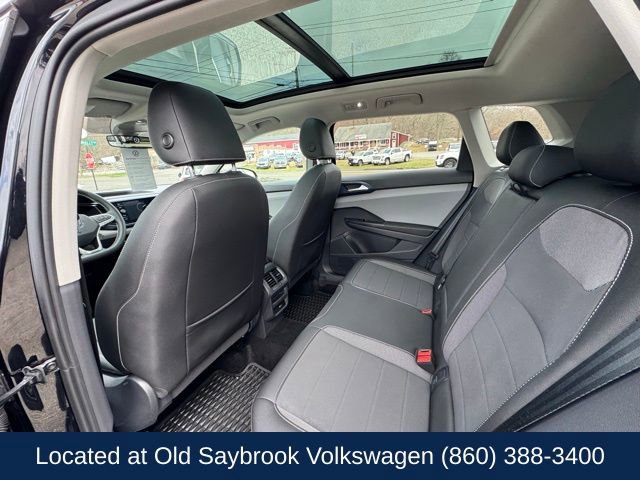 Used 2024 Volkswagen Taos SE image 10