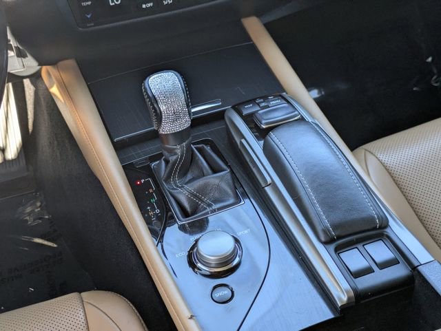 Used 2016 Lexus GS 200t image 14
