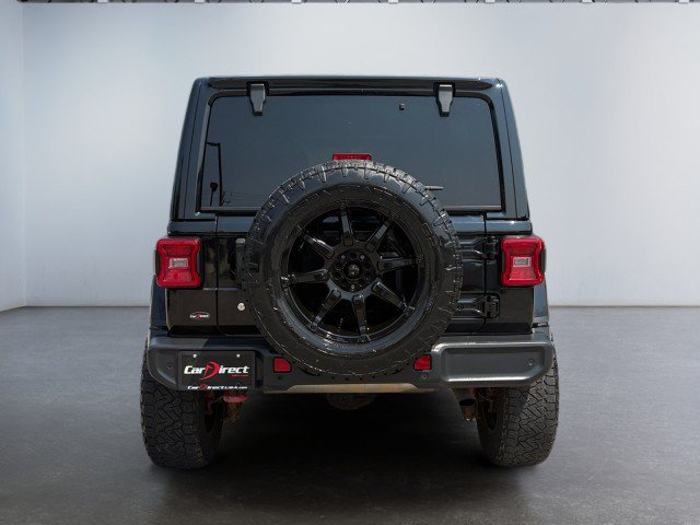 Used 2018 Jeep Wrangler Unlimited Sahara w/ Uconnect 4C Nav & Sound Group AWD/4WD image 15