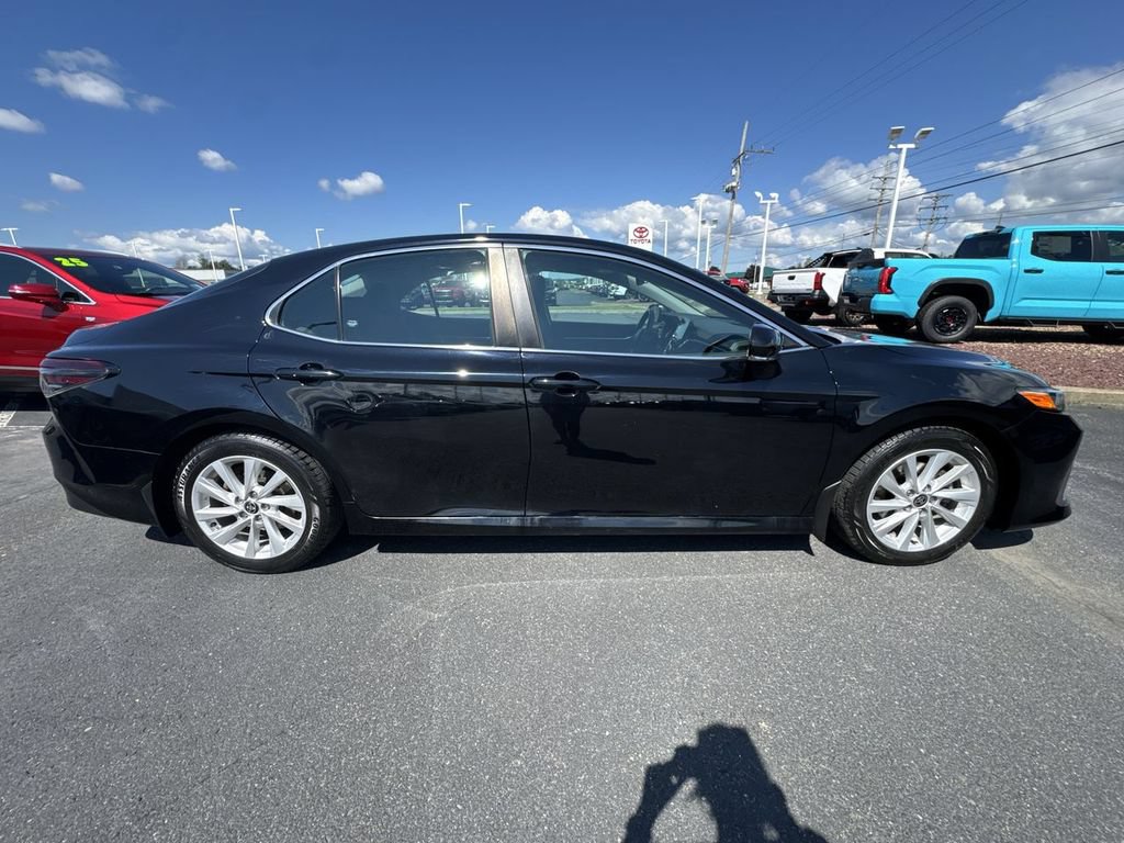 Used 2022 Toyota Camry LE w/ Cold Weather Package AWD/4WD image 9