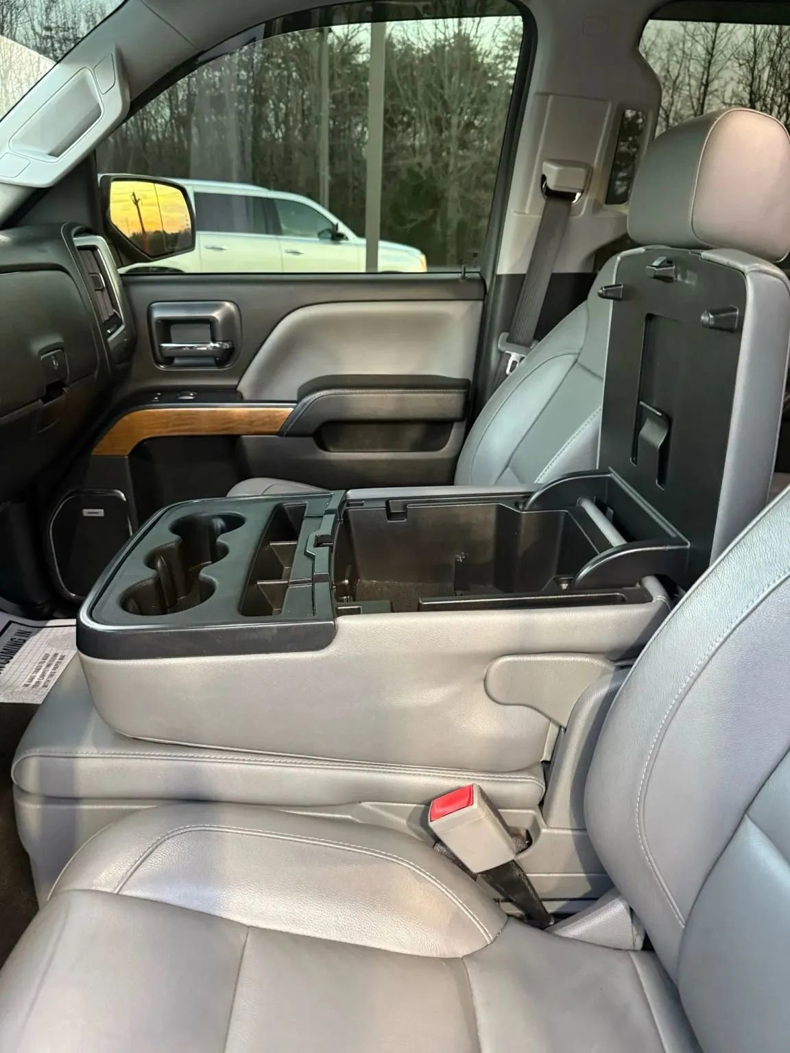 Used 2018 Chevrolet Silverado 1500 LTZ w/ Sport Package AWD/4WD image 33