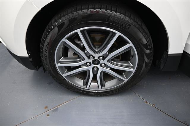 Certified 2024 Ford Edge Titanium AWD/4WD image 21