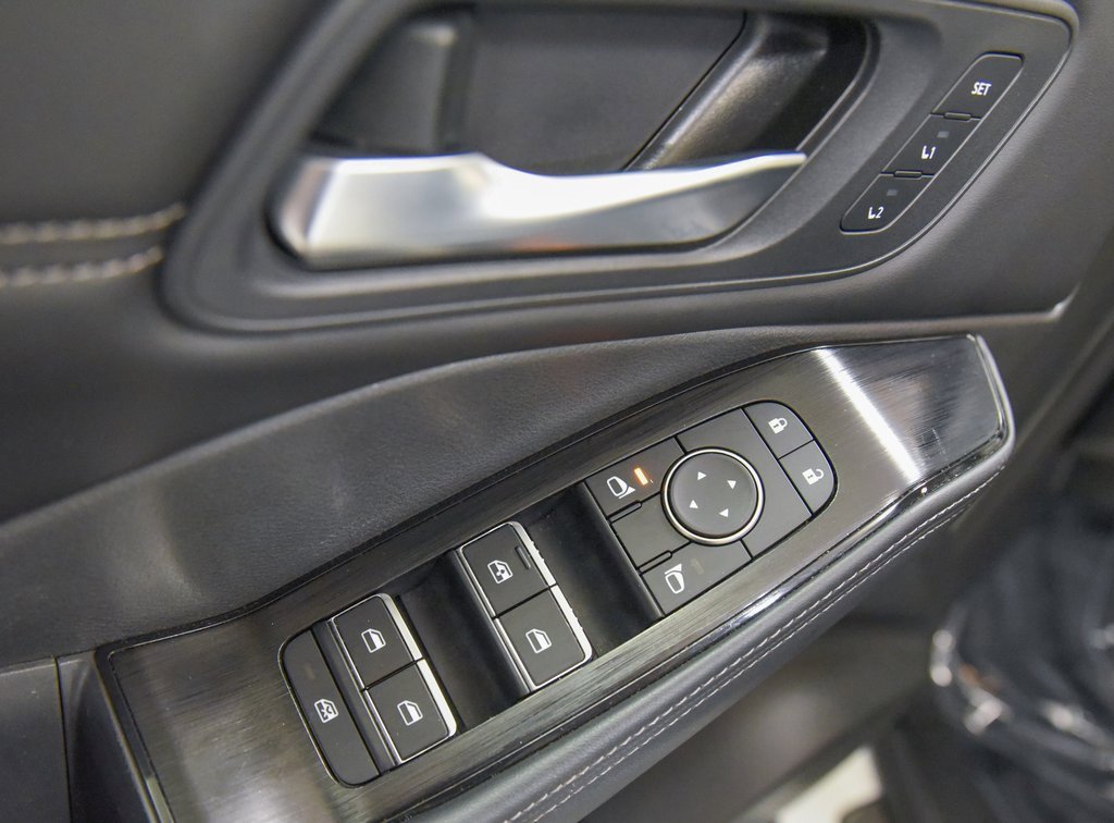 Used 2023 Nissan Rogue SL w/ SL Premium Package image 15