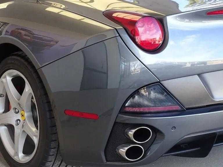 Used 2011 Ferrari California image 38