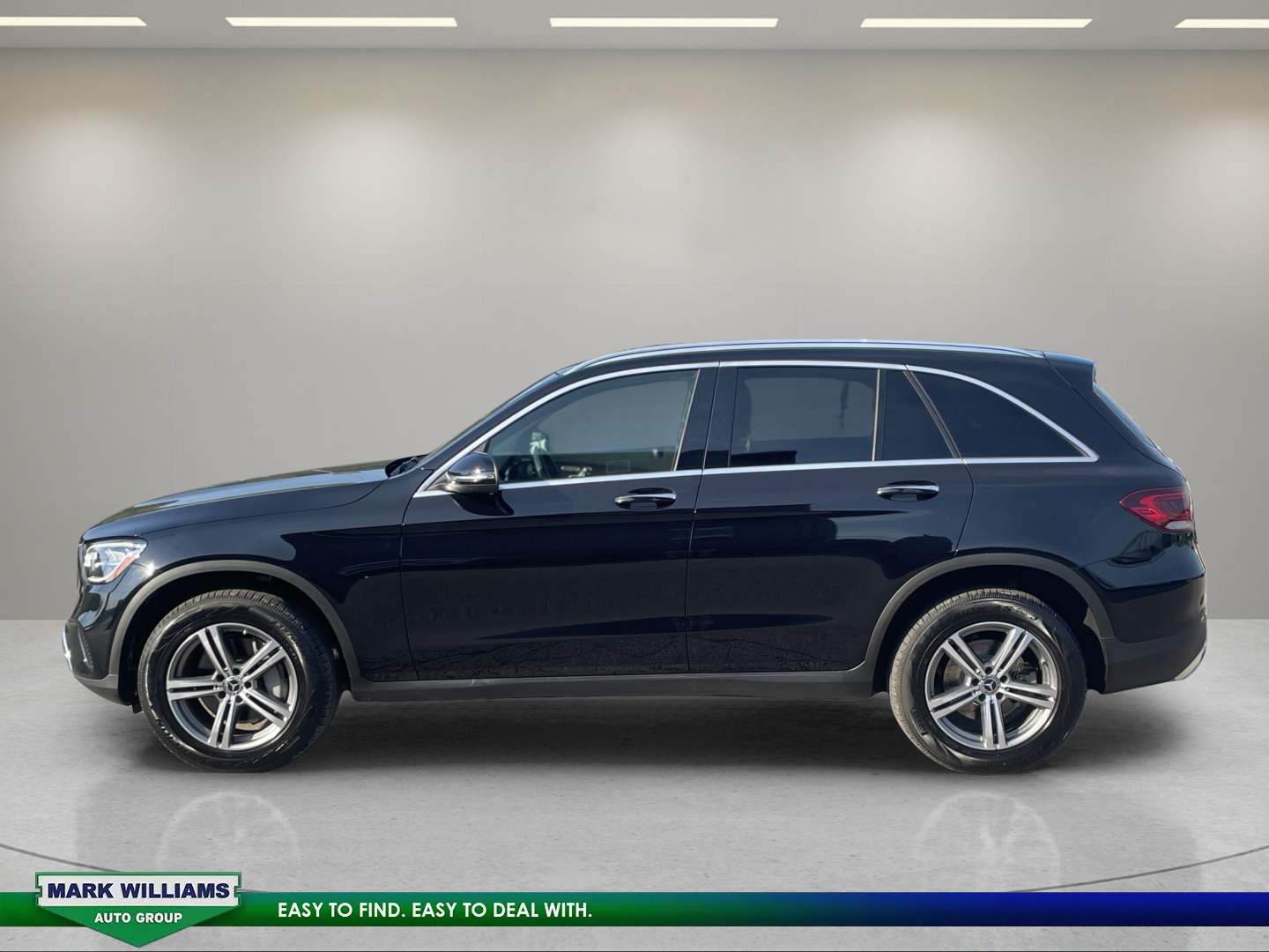 Used 2020 Mercedes-Benz GLC 300 4MATIC image 4