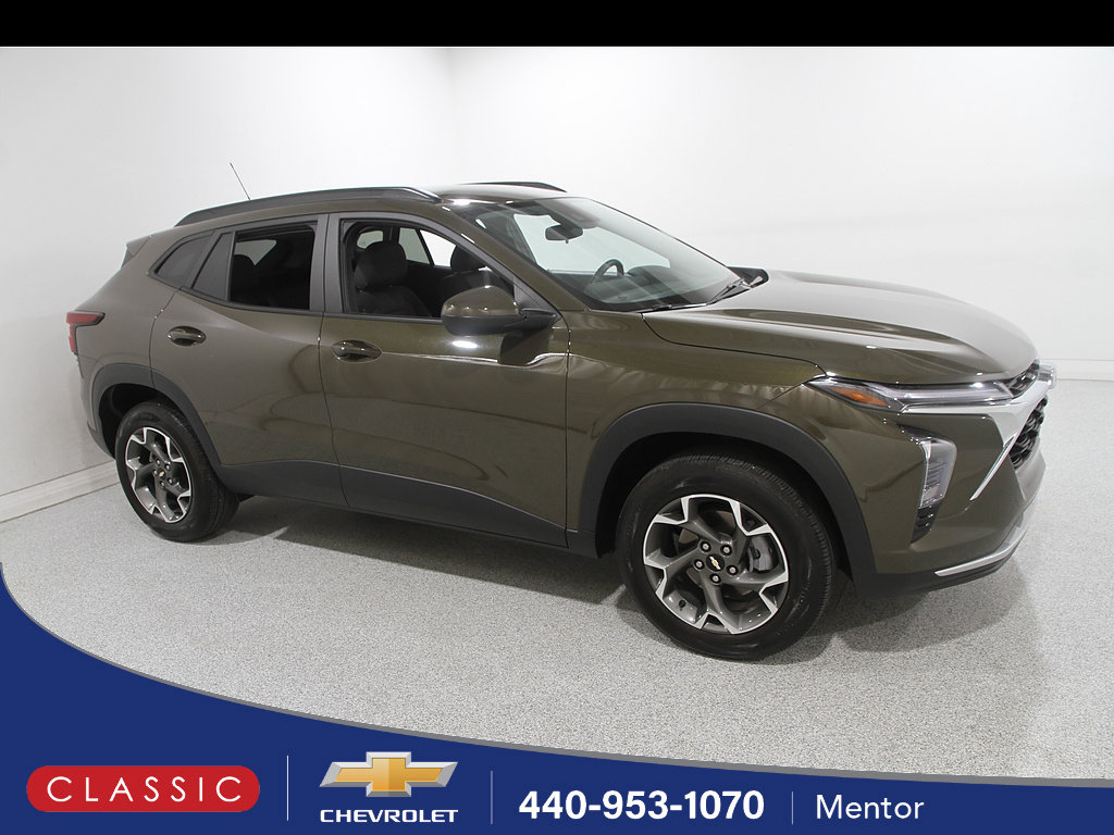 Used 2024 Chevrolet Trax LT w/ LT Convenience Package FWD image 1