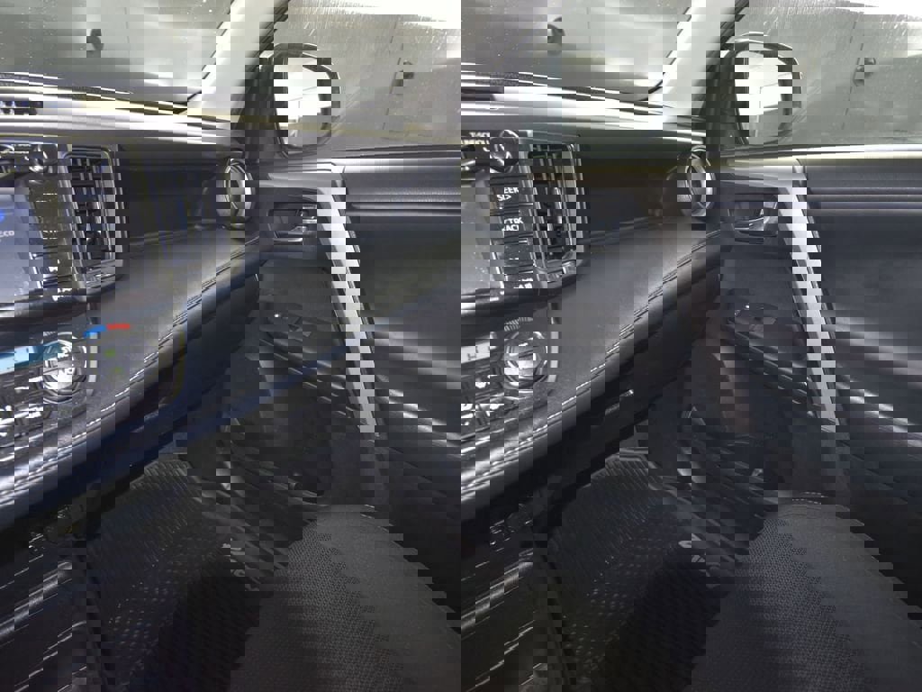 Used 2018 Toyota RAV4 XLE image 24